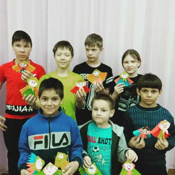 Кукла Масленица из цветной бумаги своими руками