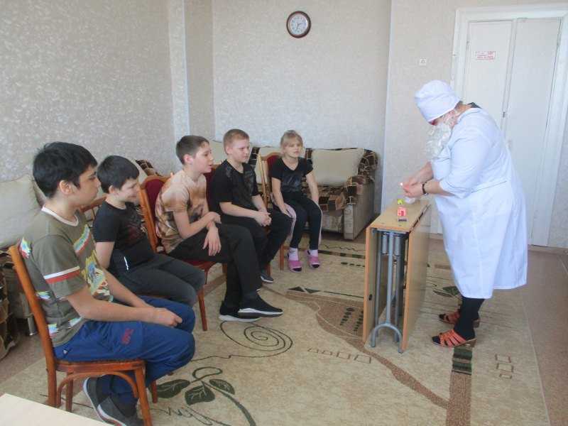 Доктор Пилюлькин в гостях у ребят