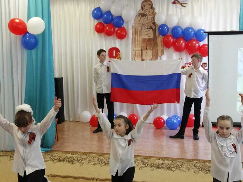 Войны священные страницы навеки в памяти людской