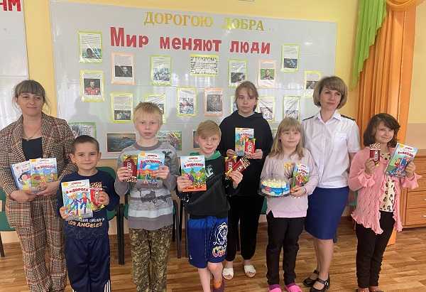 Поздравление воспитанников