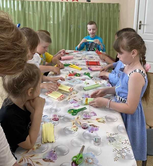 Веер из бумаги