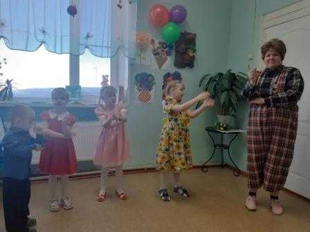 Тепло сердец для милых мам