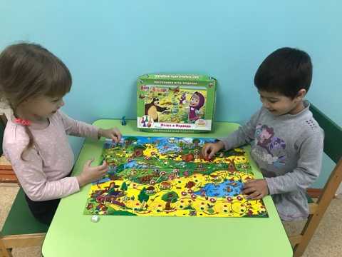 В игру настольную играем