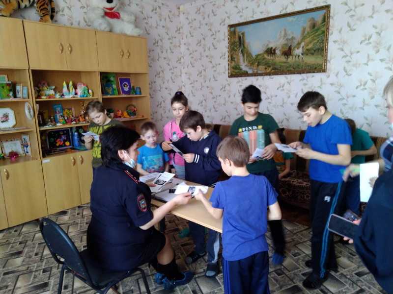 «Сообщи, где торгуют смертью»