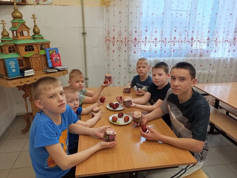 С Пасхой!
