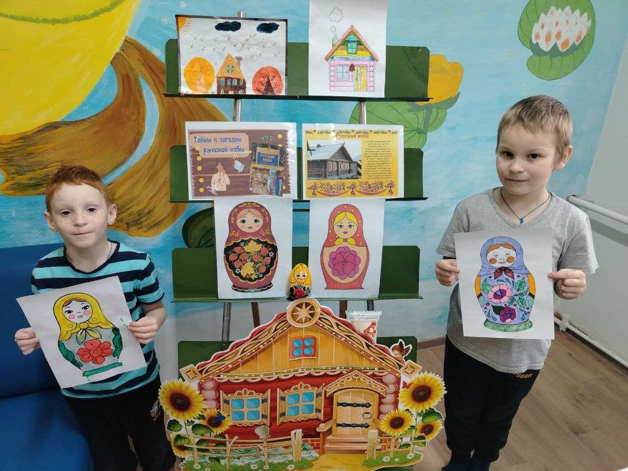 День русской избы и матрешки