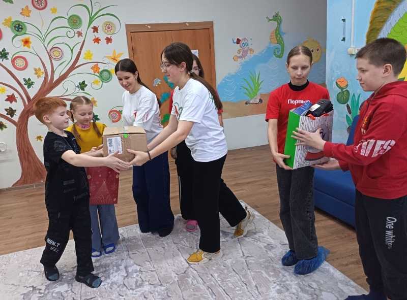 Волонтерская акция «Волшебные варежки»: тепло души и мастерство рук!