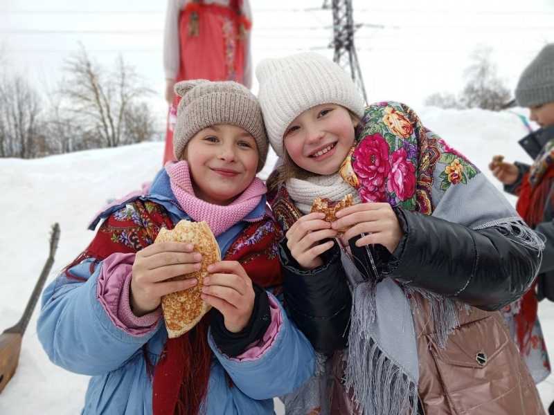  Поем, гуляем, блины поедаем, Масленицу встречаем!