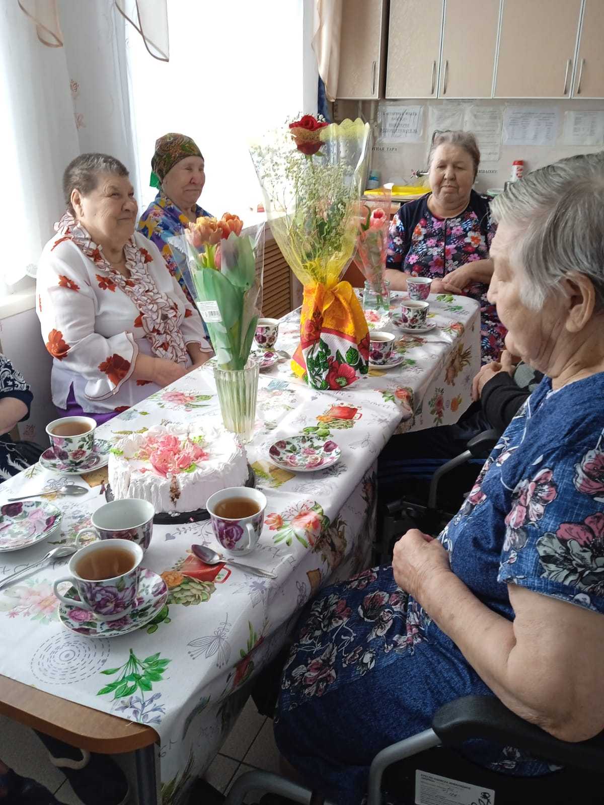 Международный женский день.