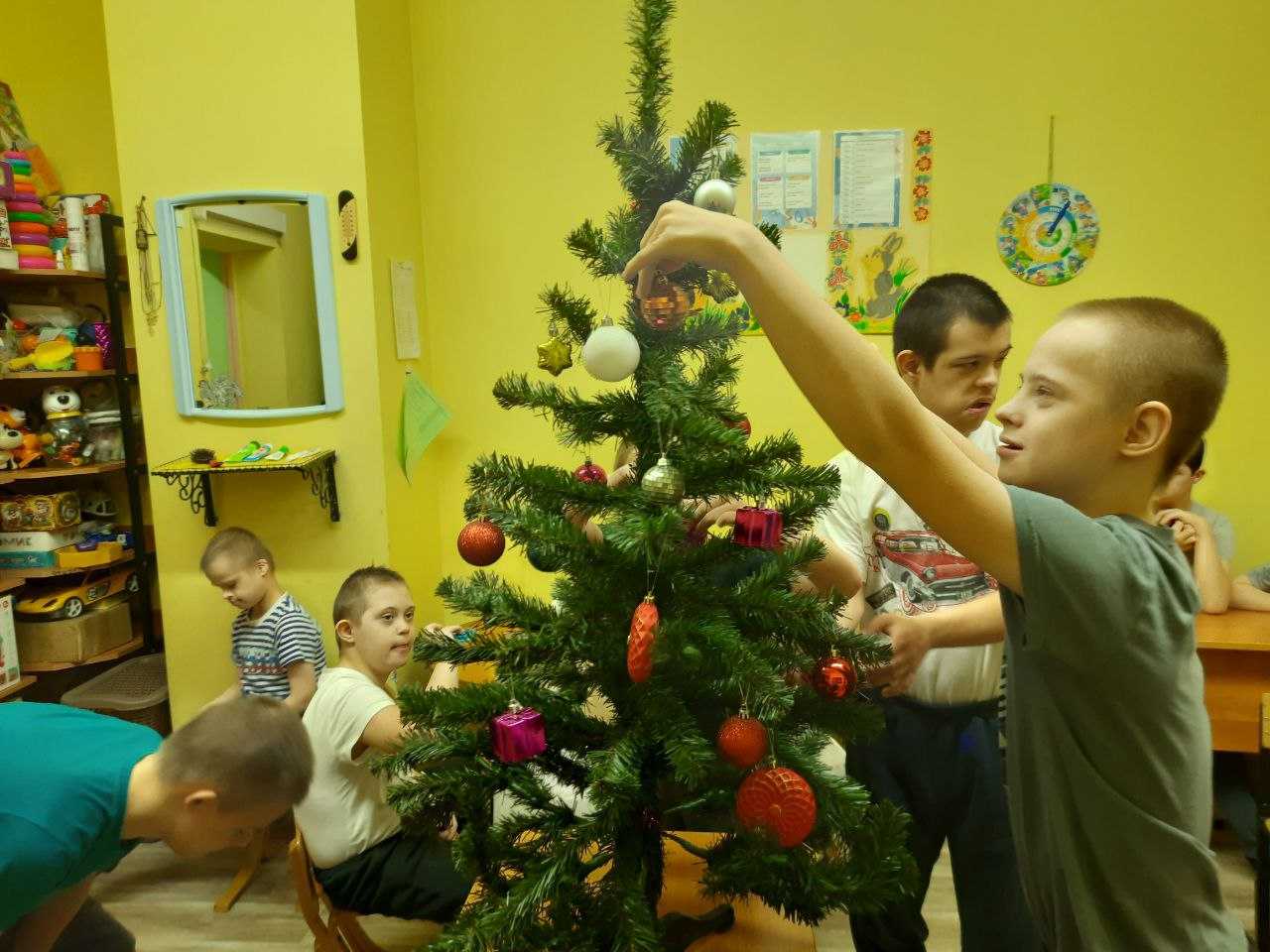 До свидания ёлочка.