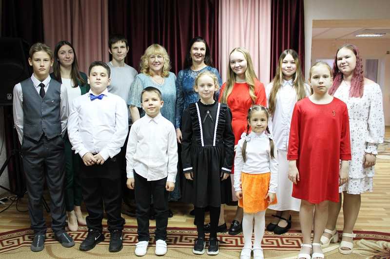 Концертная программа «Весь мир начинается с Мамы».